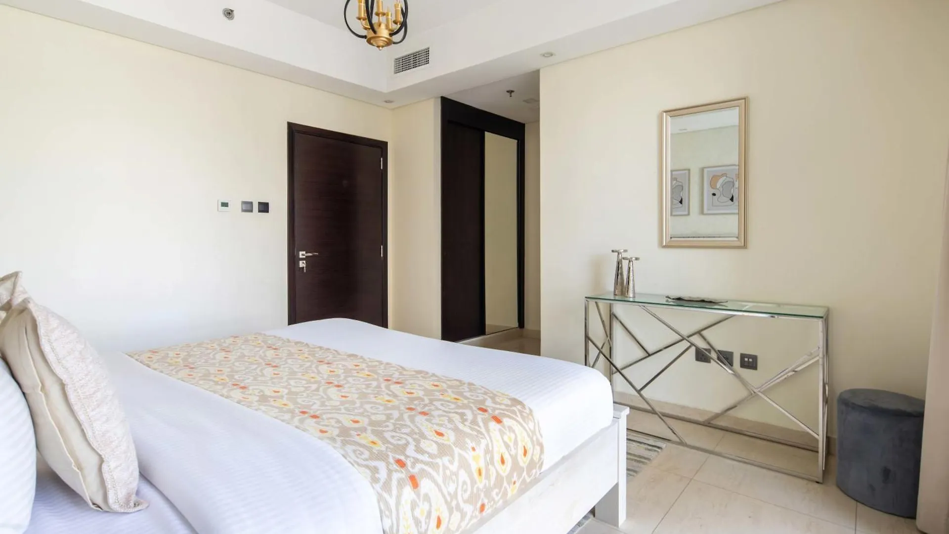 Apartment Frank Porter - Mon Reve Dubai