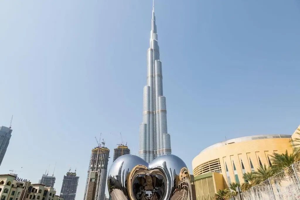 Frank Porter - Mon Reve Dubai Apartment