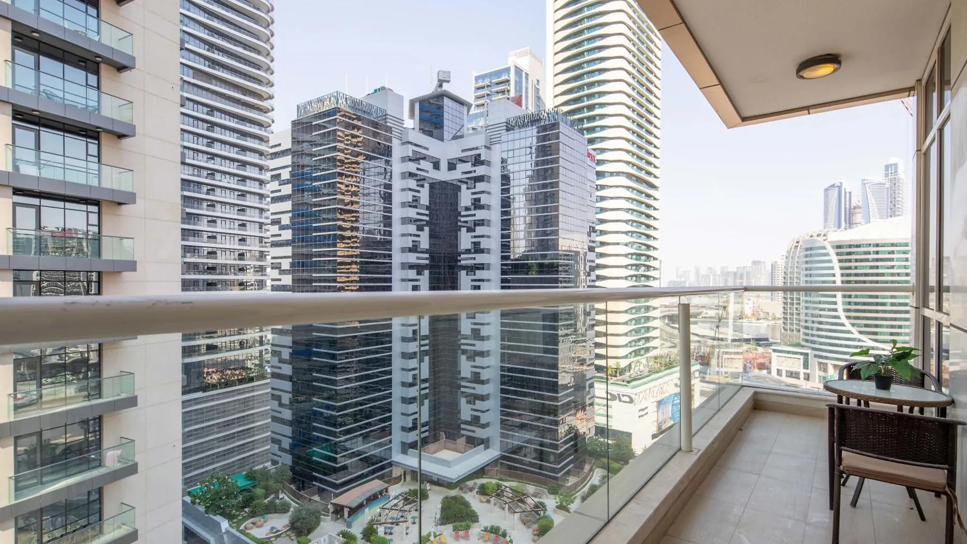 Apartment Frank Porter - Mon Reve Dubai